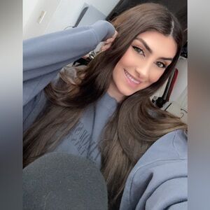 Meet your Posher, Aneta